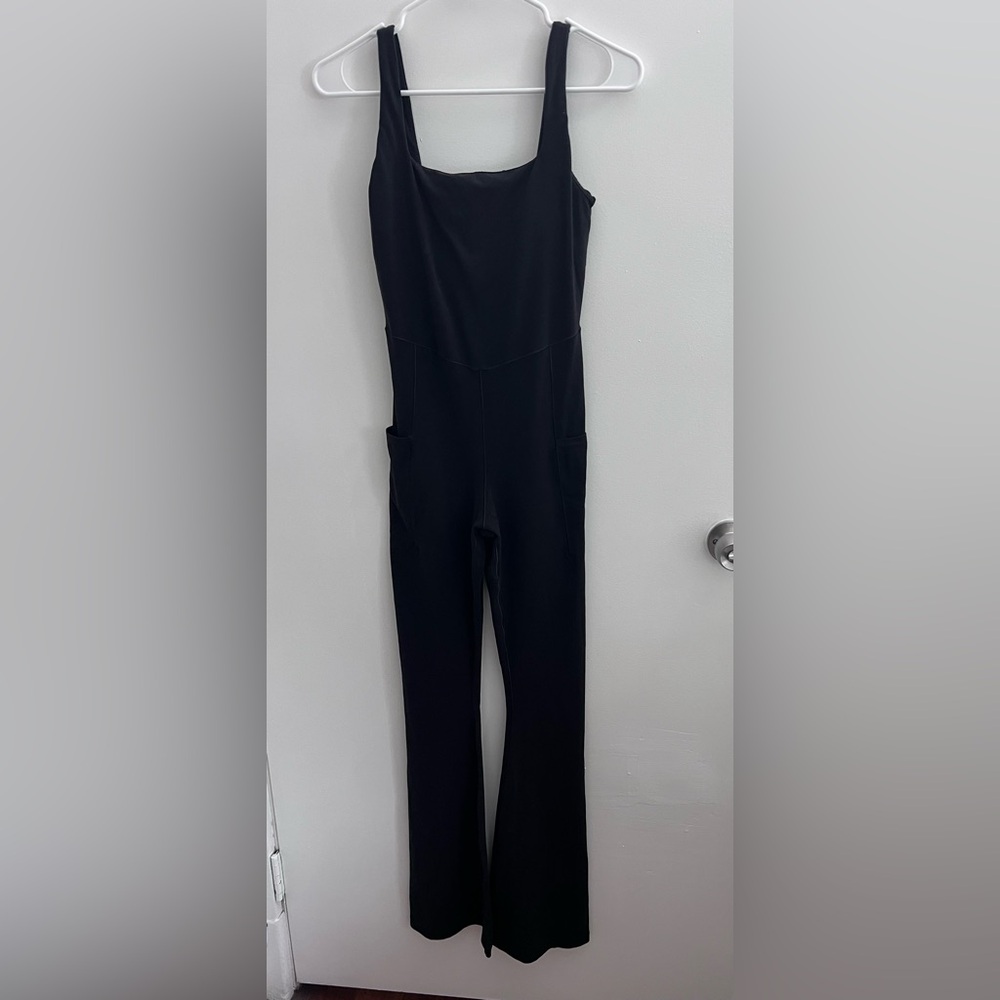Elegant Black Sleeveless Jumpsuit